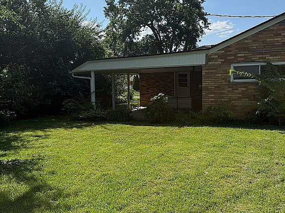 5th image of 3852 Waterbury Dr