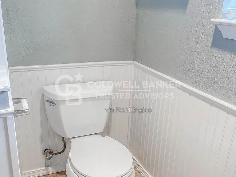 2609 74th Pl — Photo 15