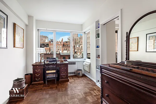 Sold by Warburg | media 7