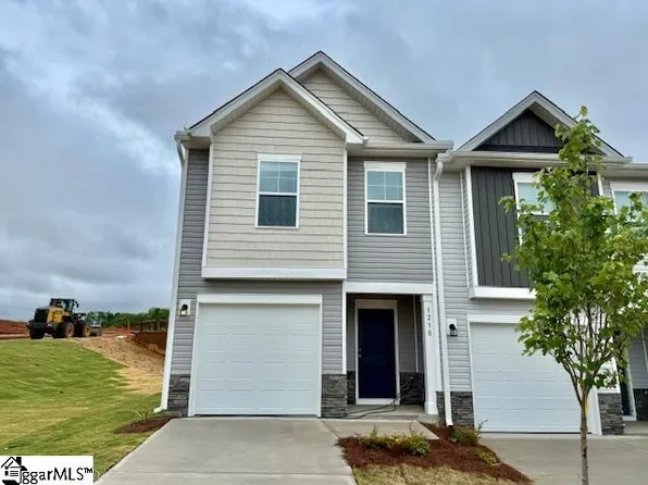 1238 Forestbrook Ln, Spartanburg, SC 29303