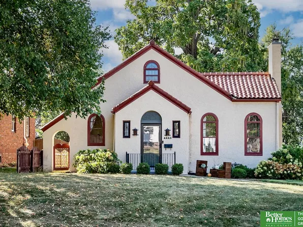 4443 William St, Omaha, NE 68105
