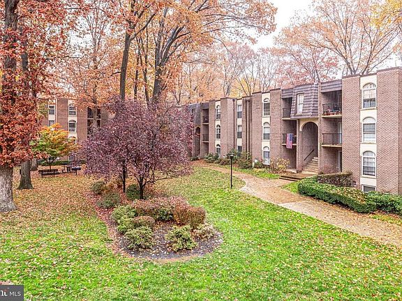 5th image of 3304 Woodburn Village Dr APT 21
