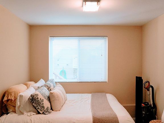 5th image of 236A Lily St