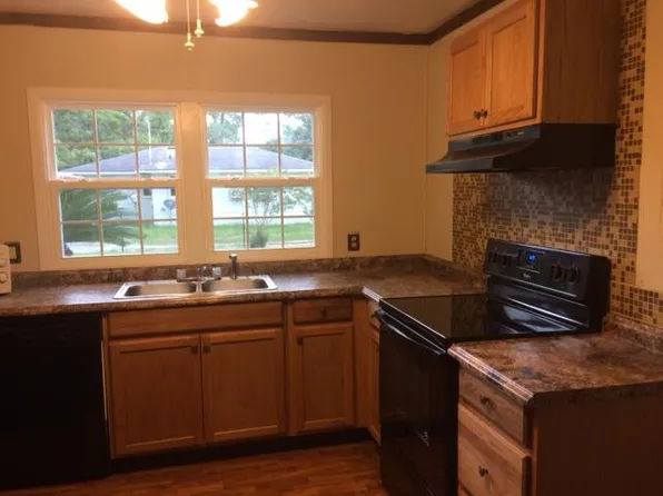 278 SW McFarlane Ave, Lake City, FL 32025