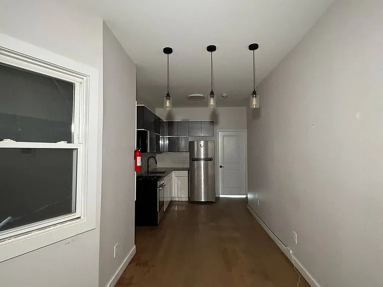 107 Magazine St #2R — Photo 1