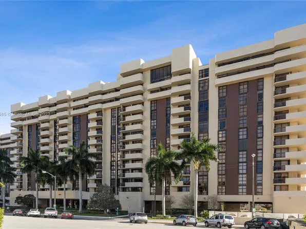 600 Biltmore Way APT 814, Coral Gables, FL 33134