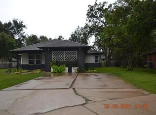 1008 Frances Dr, Rosenberg, TX 77471