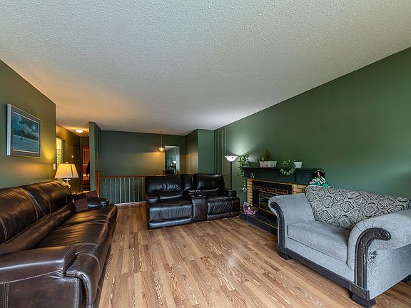 5th image of 1278 Monashee Ct
