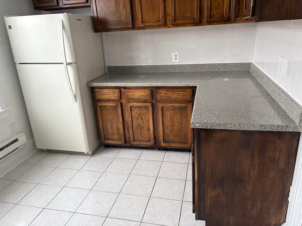 9020 New York Avenue image 4 of 8