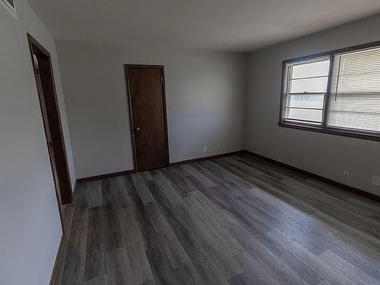 1804 Sylvan Ln #D — Photo 3