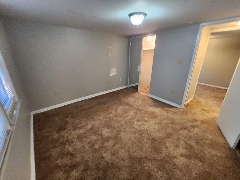 1353 S Linville Ave — Photo 15