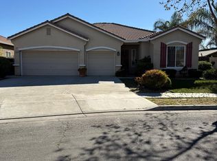 208 Murano St, Los Banos, CA 93635