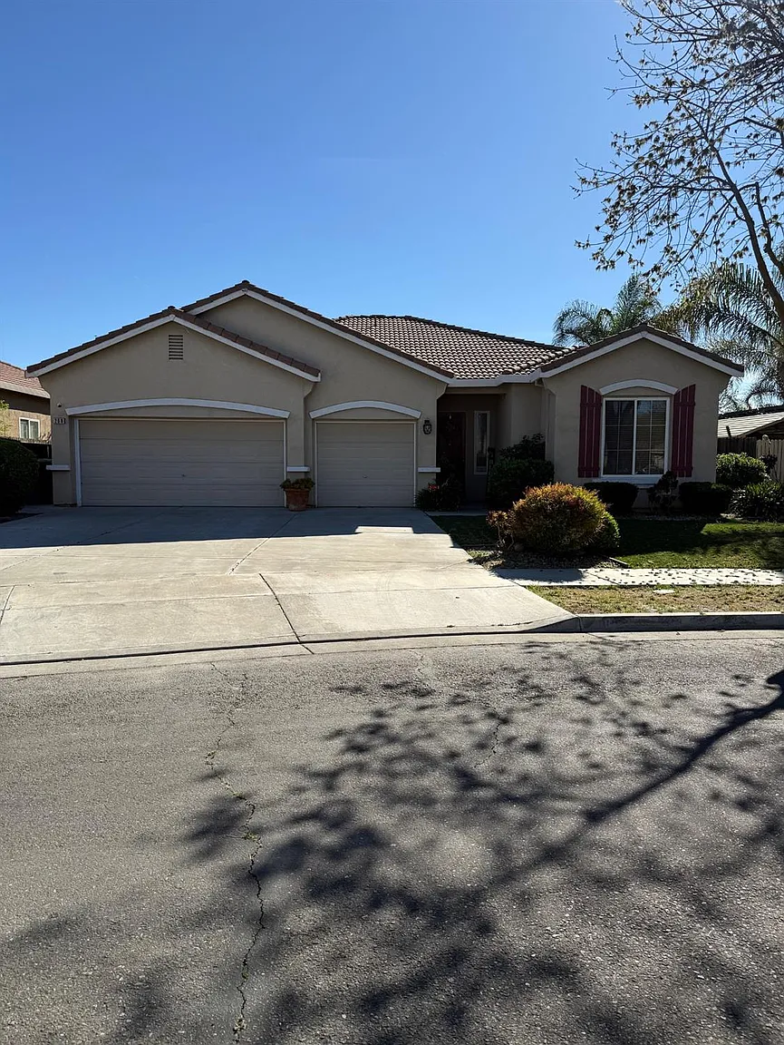 208 Murano St photo 1