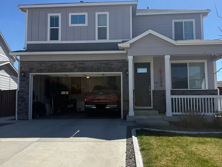 283 Goldfinch Ln — Photo 1