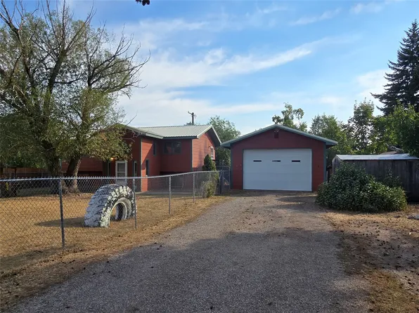 830 11th St W, Columbia Falls, MT 59912