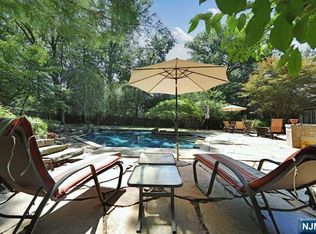 405 Highview Rd, Englewood, NJ 07631