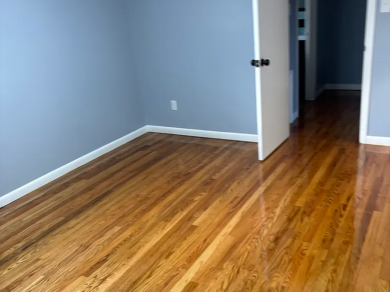 631 Hollywell Ave — Photo 1