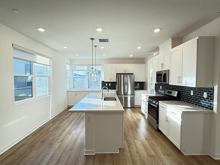 4499 S Grant Paseo — Photo 6