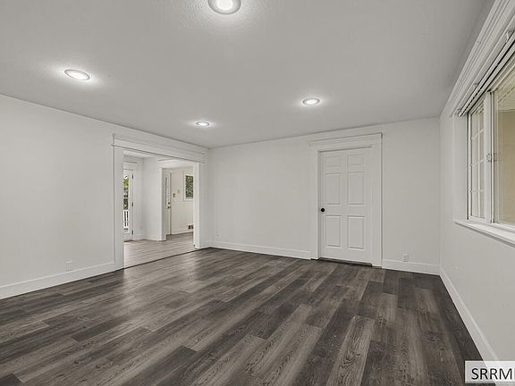 5th image of 273 Brent Way