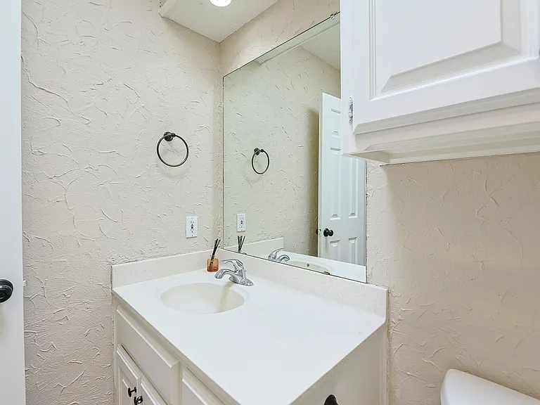 9708 Aberdeen Ave — Photo 42