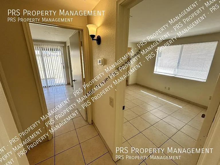 1762 W Colt Rd — Photo 19