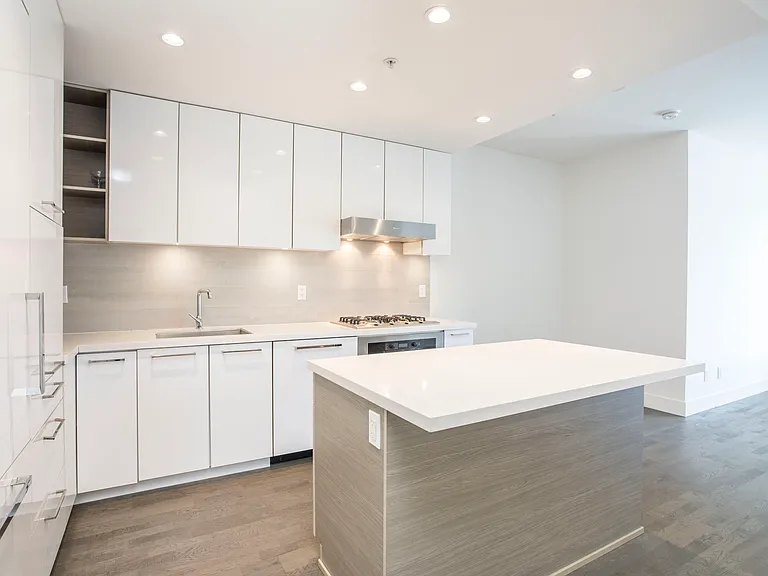 1628 W 4th Ave #213 — Photo 5