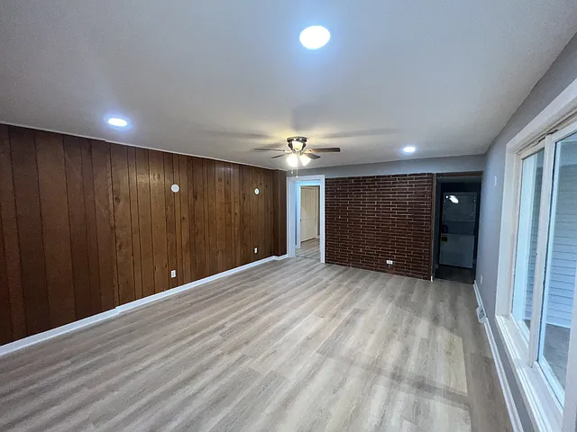 1108 E 9th St #1B — Photo 7