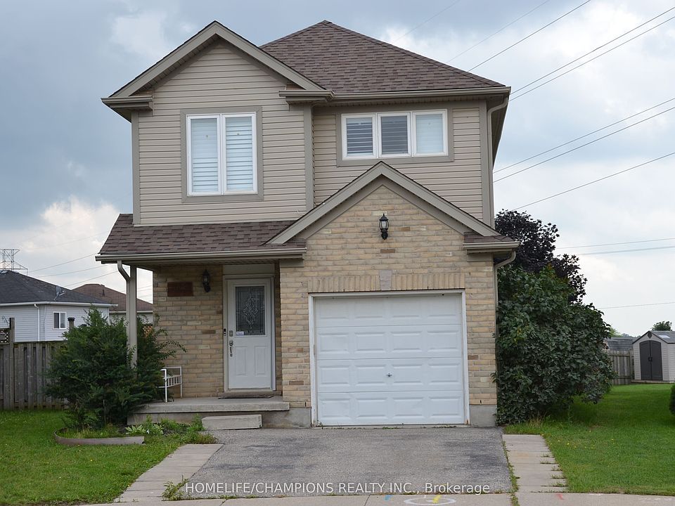 1st image of 132 Henhoeffer Cres