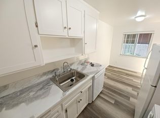 2405 F St APT 6, Sacramento, CA