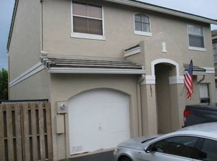 4851 Grapevine Way, Davie, FL 33331