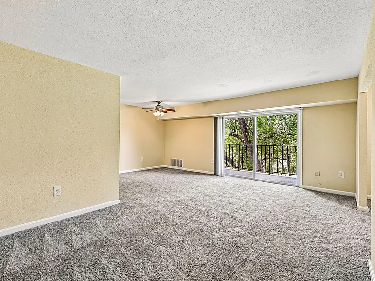 North Hills Apartments — Photo 30