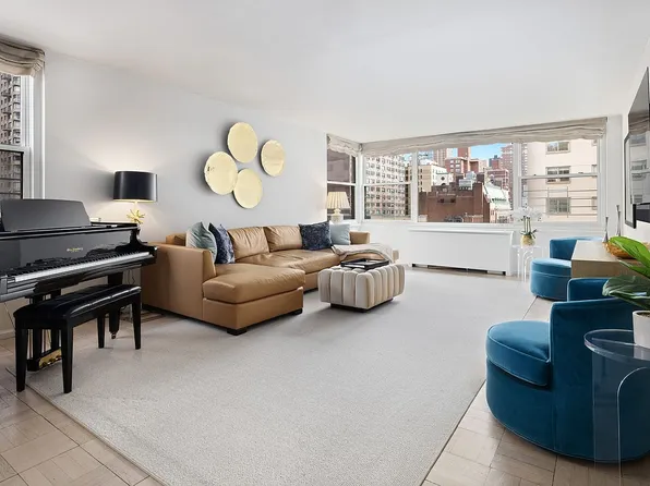 176 E 71st St #8D, Manhattan, NY 10021