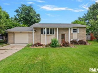 527 E State Route 125, Pleasant Plains, IL 62677