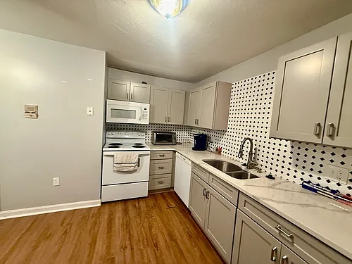 46 Gibbs St #1D Photo 1