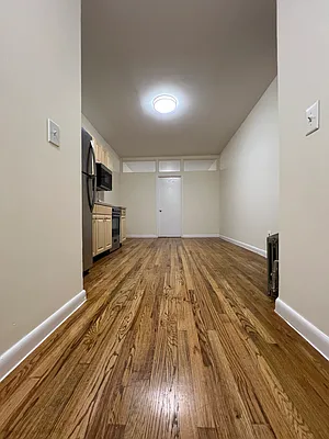 Rented by Five Town Global Realty | media 22