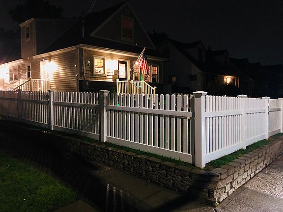 4th image of 1410 Rosser Ave