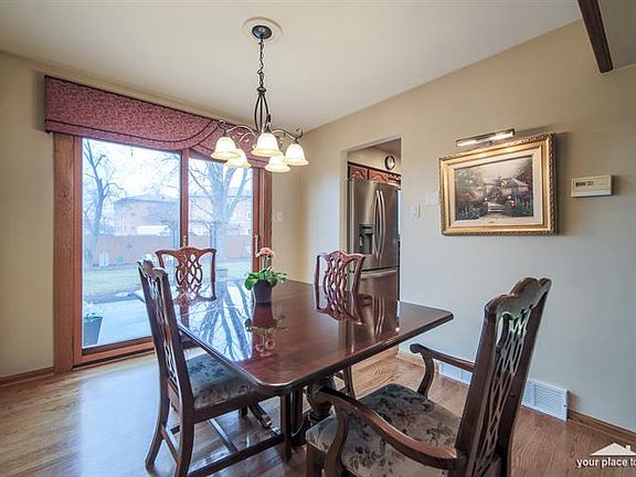 4th image of 207 N Whispering Hills Dr