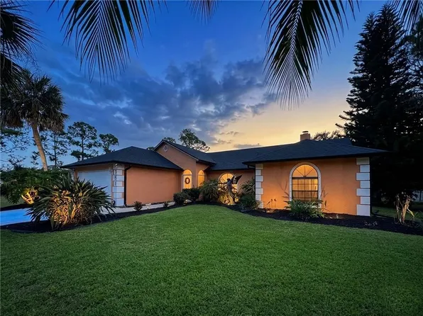 381 Main St, Sebastian, FL 32958