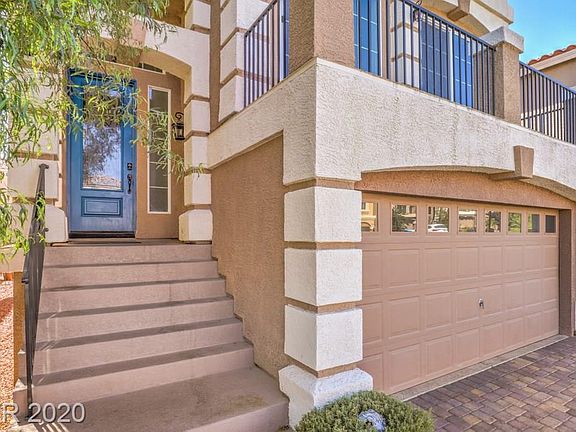 3rd image of 6033 Crown Palms Ave