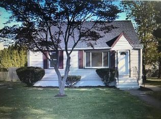 130 Meadowside Rd, Milford, CT 06460