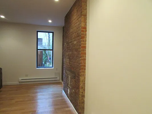 Rented by Westminster Management | media 21