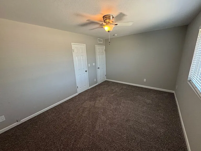 10819 W Connecticut Ave — Photo 21