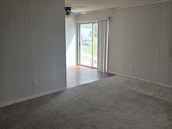 2nd image of 36 Rock Castle Rd #A