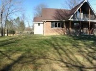 6230 Oak Hill Rd, Evansville, IN 47711