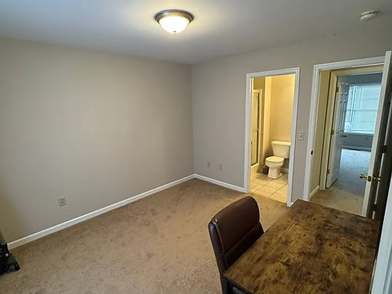 416 N Beech St — Photo 9