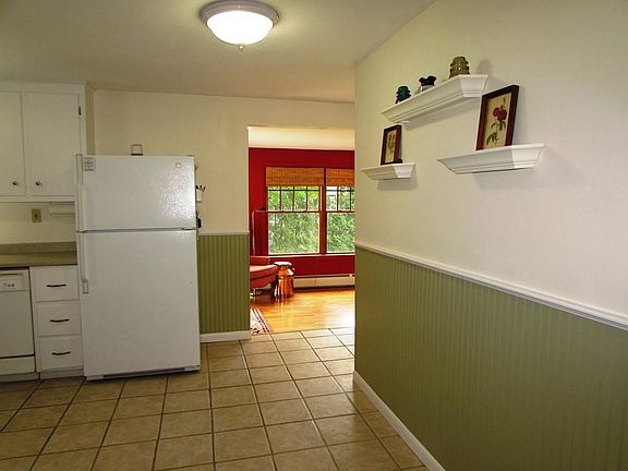 5th image of 94 North St