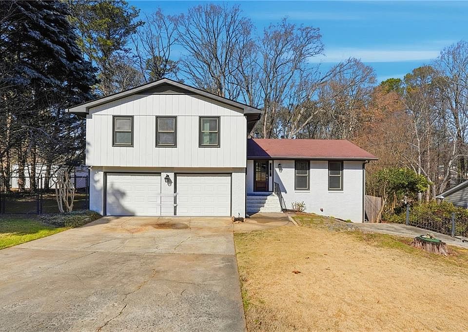 1st image of 3695 Woodberry Dr