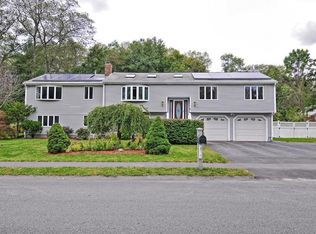 5 Pumpkin Pine Rd, Natick, MA 01760