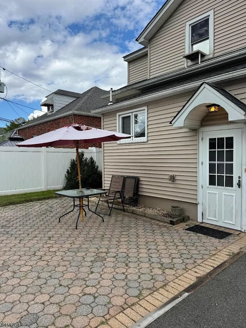 91 Van Pelt Pl, Little Falls, NJ 07424 — Photo 3