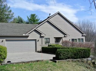 83 Donald Ross Dr, Granville, OH 43023